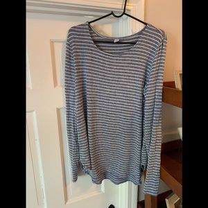 Women’s super soft plush long sleeve top